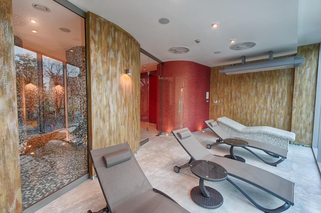 Hotel Lazur Spa & Conference Kaliszki Екстериор снимка